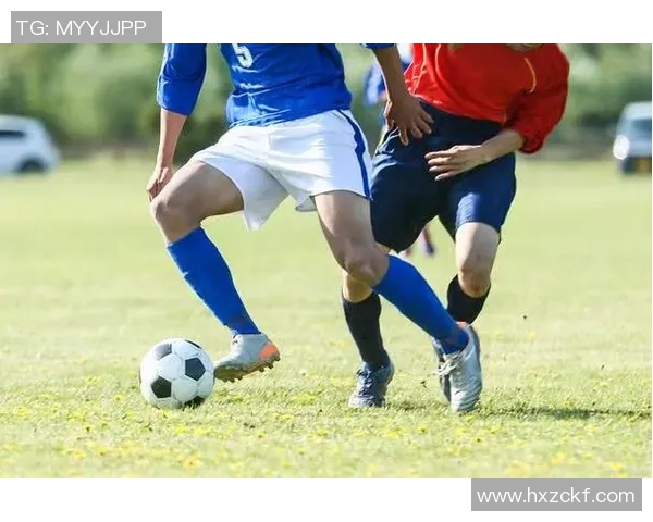 喜欢踢足球的球星有哪些他们的精彩瞬间和成长故事揭秘